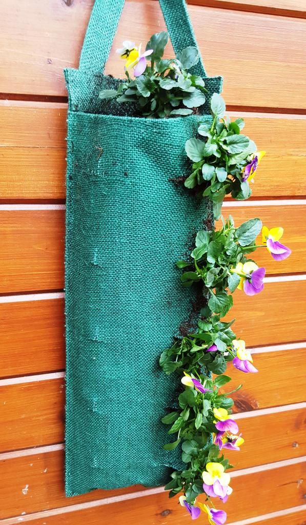 Hessian Flower Pouch bag basket wall fence hanging geraniums petunias